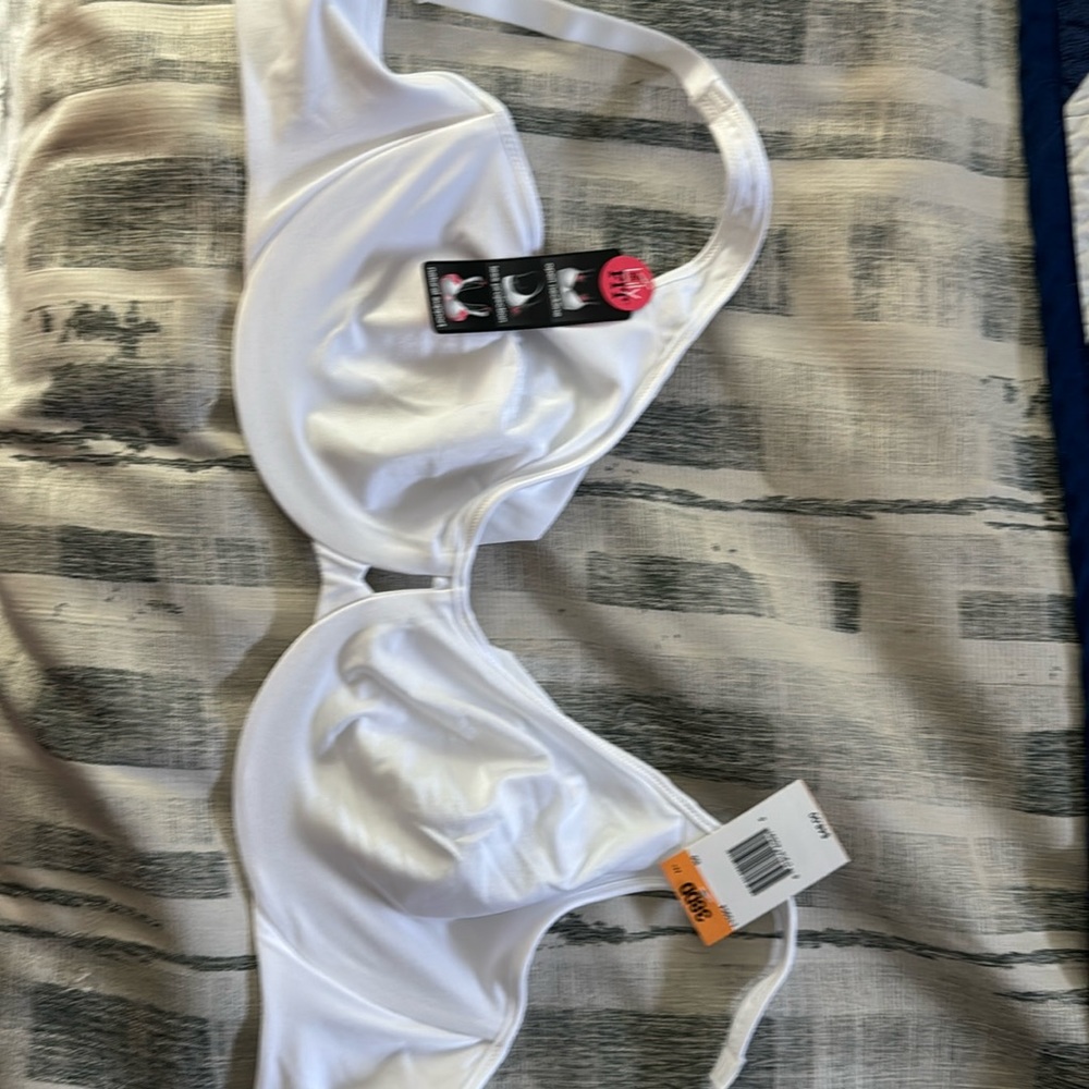 Brand new lilyette minimizer